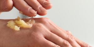 Domácí peeling - jak na hladkou pokožku v pohodlí domova